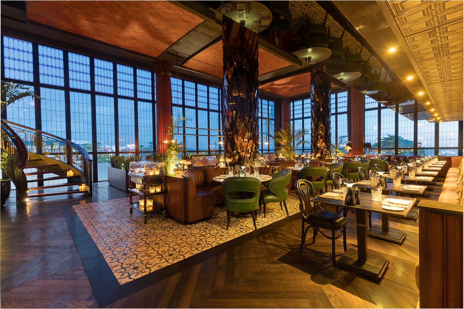 مزدوج - ستة، فندق لوكشري - سيمنياك سمينياك المظهر الخارجي الصورة The interior of the restaurant