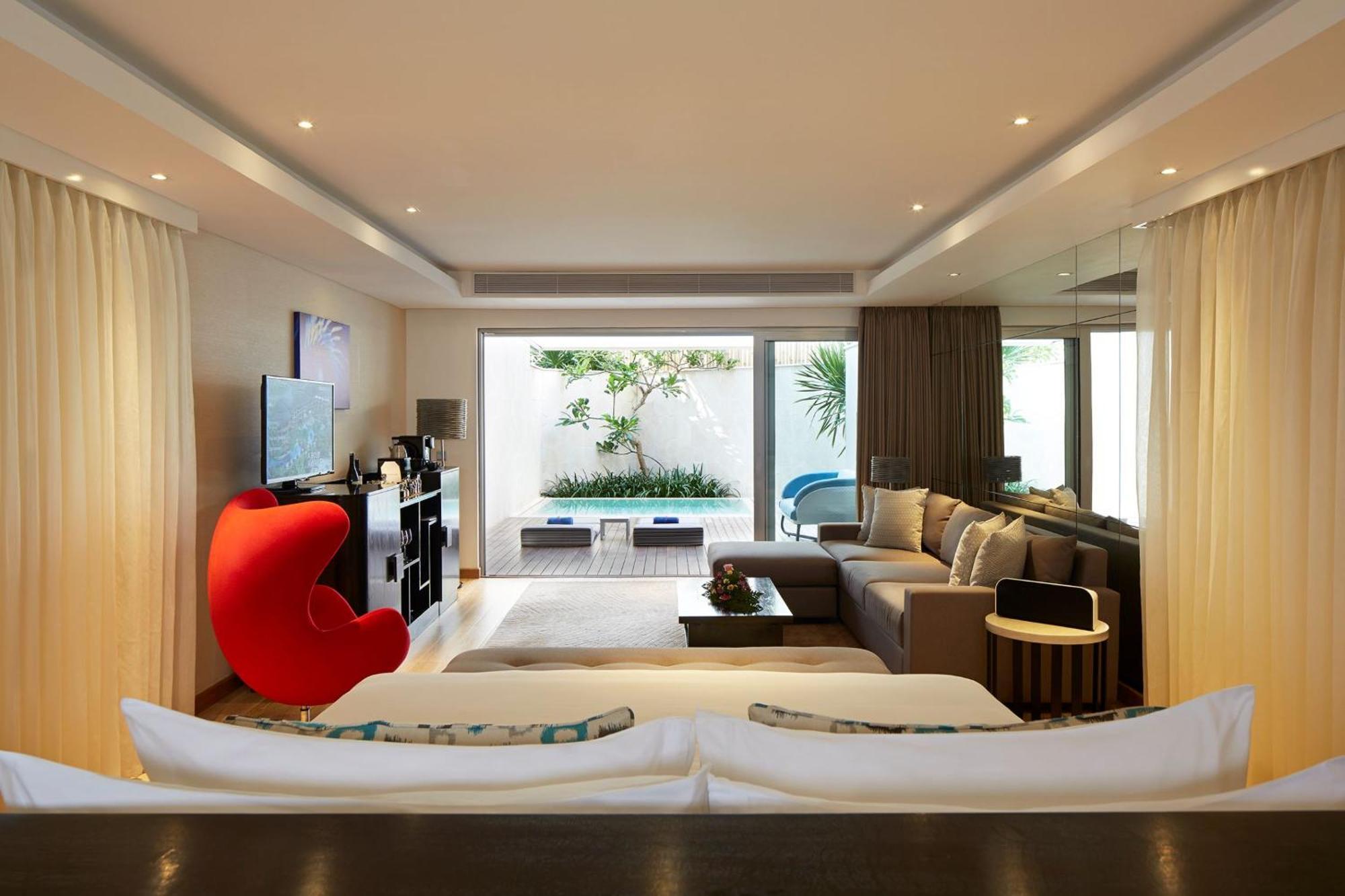 مزدوج - ستة، فندق لوكشري - سيمنياك سمينياك المظهر الخارجي الصورة A living room in a private villa at the resort