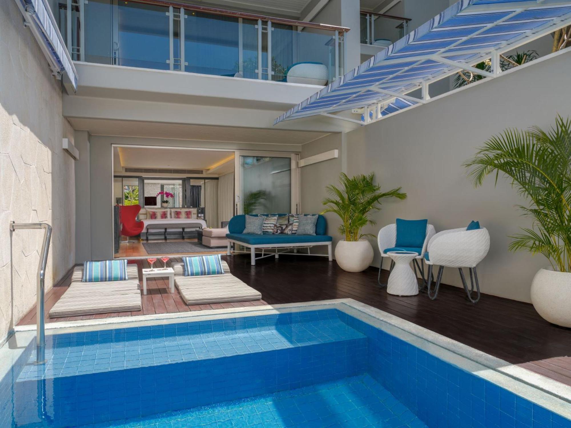 مزدوج - ستة، فندق لوكشري - سيمنياك سمينياك المظهر الخارجي الصورة The pool at the hotel